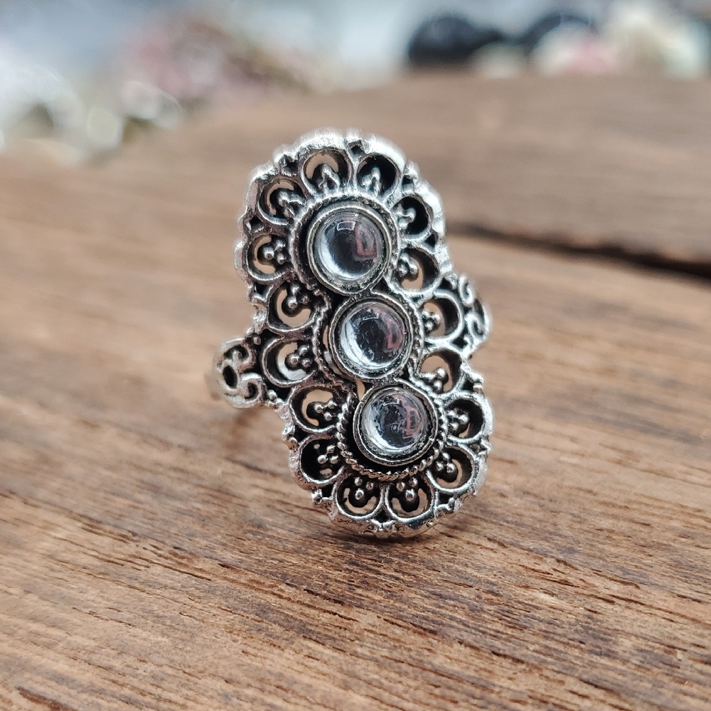 Silver Tone Filigree Triple Stone Women's Ring 6.5 R823